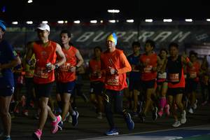BIB: 130, 21011, 4100, 2089, 0179, 26589
                            <button type="button" onclick="openModal(10850971)" class="btn btn-primary btn-sm float-right btn-popup" data-toggle="modal" data-target=".modal-high-quality">
                        <i class="fas fa-shopping-cart"></i> Add to Cart
                    </button>
                                            <button type="button" onclick="isThisMe(10850971, true)" class="btn btn-success btn-sm float-right btn-popup btn-isme hidden" data-toggle="tooltip" data-placement="bottom" title="นี่คือรูปของคุณใช่ไหม คลิกที่นี่เพื่อเอาเข้าอัลบั้ม">
                        <i class="fas fa-plus"></i> Add to album
                    </button>
                    <button type="button" onclick="isThisMe(10850971, false)" class="btn btn-warning btn-sm float-right btn-popup btn-isnotme hidden">
                        <i class="fas fa-ban"></i> Remove from album
                    </button>